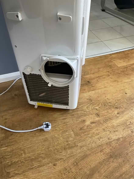 Photo of free NON WORKING air conditioning unit (Waverton CH3) #4