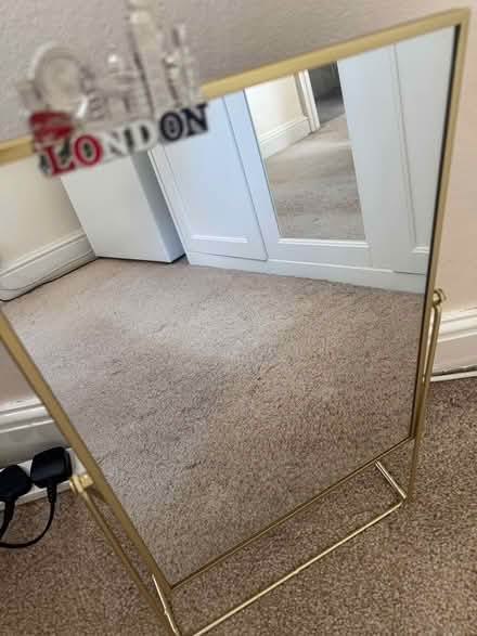 Photo of free Mirror and small suitcase (Welling da16) #2