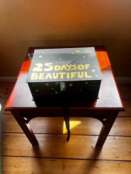 Photo of free M&S box (Ashburton SE25) #1