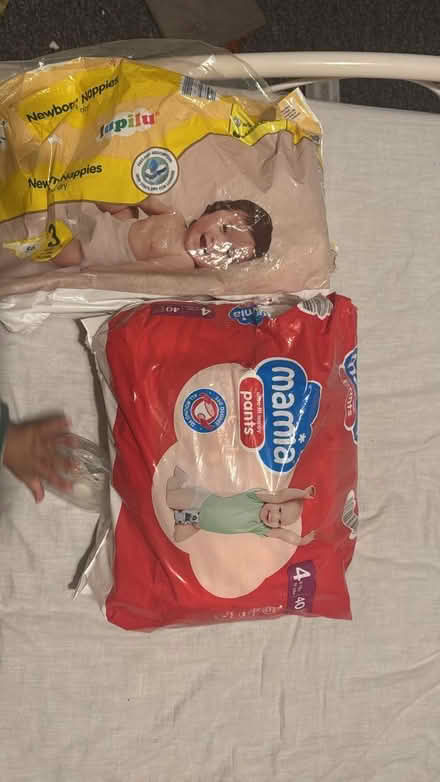 Photo of free Clothes & Pampers (IG3 8EX) #3