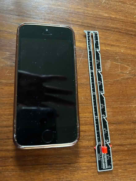 Photo of free iPhone SE screen unreliable (Crestview) #2