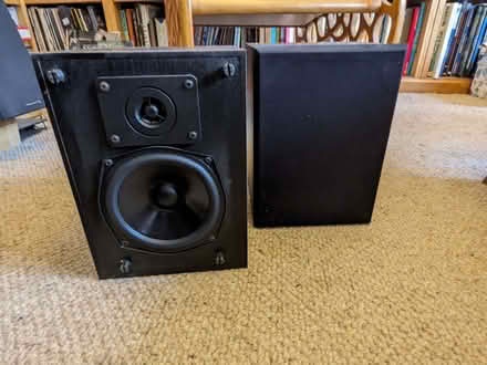 Photo of free Kenwood Hi-Fi amp & bookshelf speakers (Southsea PO4) #3