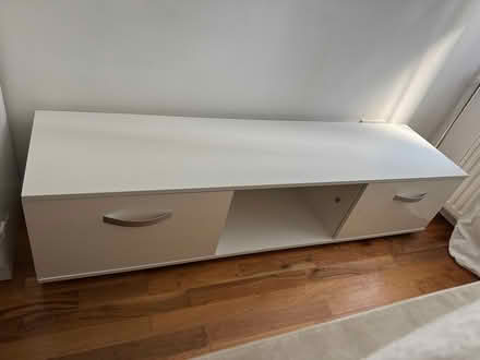 Photo of free TV stand (Clapham Junction SW11) #1