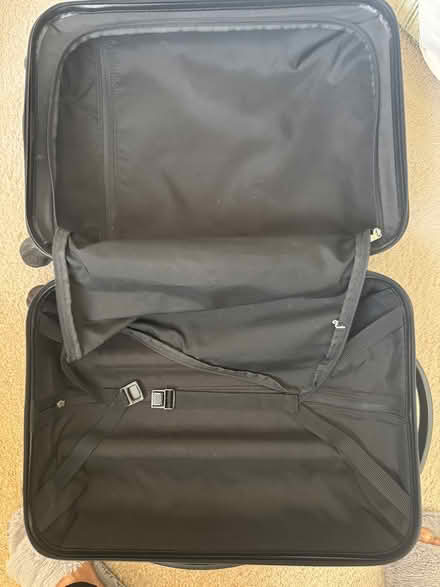 Photo of free Mirror and small suitcase (Welling da16) #4
