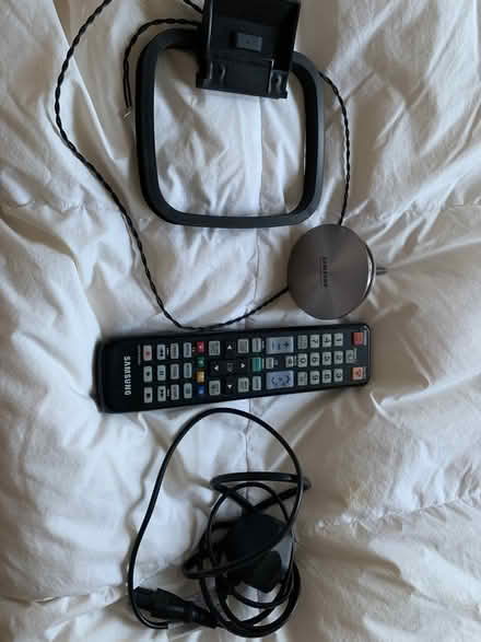 Photo of free Samsung 42” flat TV (Wheathampstead AL4) #3