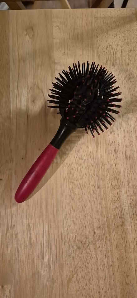 Photo of free Round Hairbrush (Yonge & Elgin Mills) #1