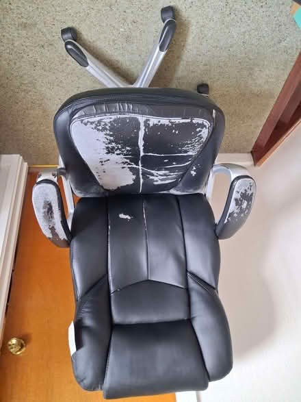 Photo of free Office swivel chair (Woodley RG5) #1
