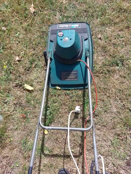 Photo of free Black & decker lawnmower (Raheny Dublin.) #2