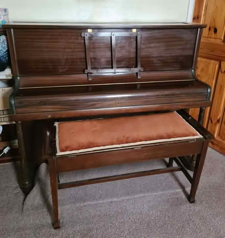 Photo of free Piano (Cale Green SK3) #1