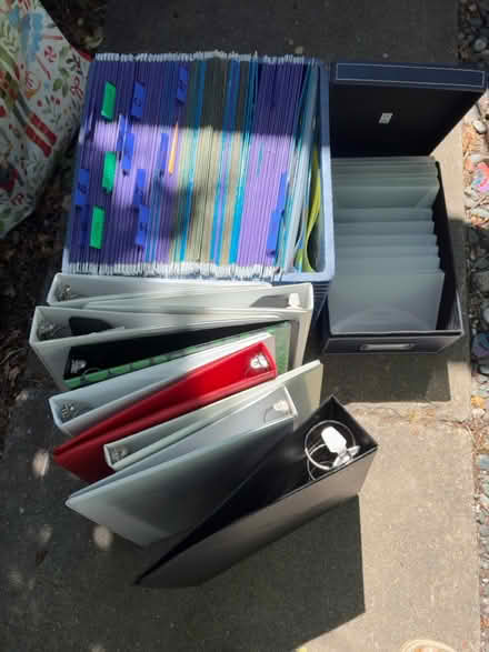 Photo of free Binders and Hanging Folders (Near El Cerrito High school) #1