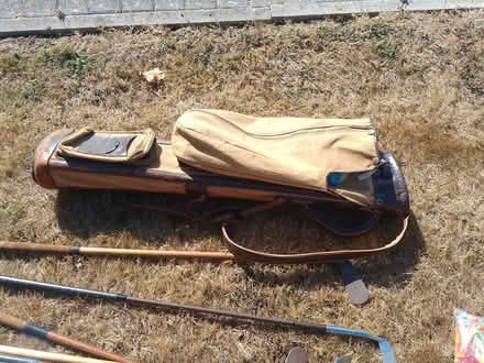 Photo of free Vintage Golf clubs and bag (Havant PO9) #2