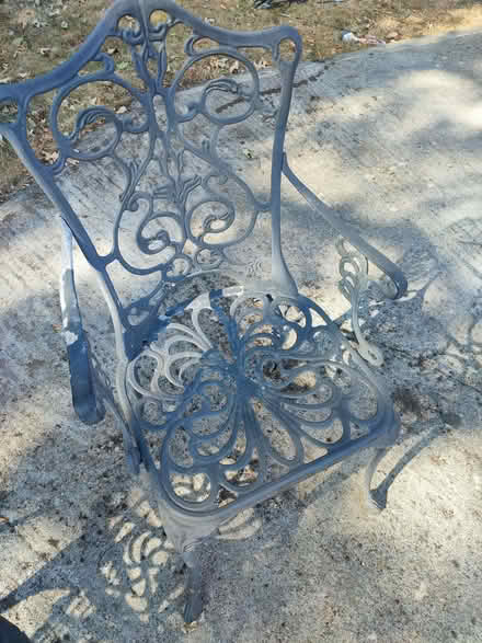 Photo of free Four garden chairs (Bricknells Meadow OX28) #1