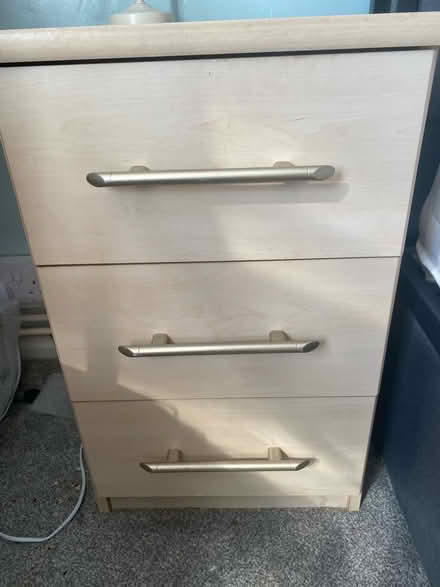 Photo of free 5 drawer and 2x3 drawer bedside cabinets (Southborough TN4) #2