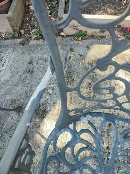 Photo of free Four garden chairs (Bricknells Meadow OX28) #3