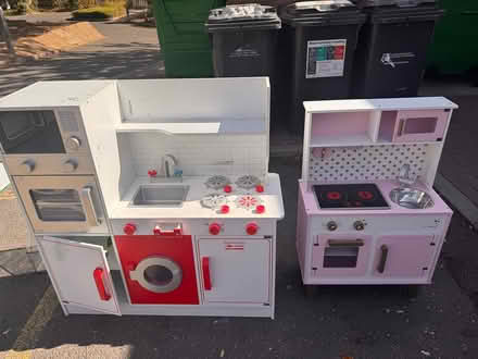Photo of free Play kitchens x3 (Richmond TW10) #1