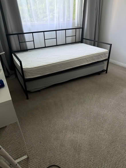 Photo of free Day bed with trundle & mattresses (90069) #1