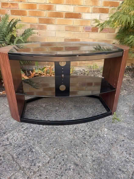 Photo of free TV stand (UpperHale GU9) #1