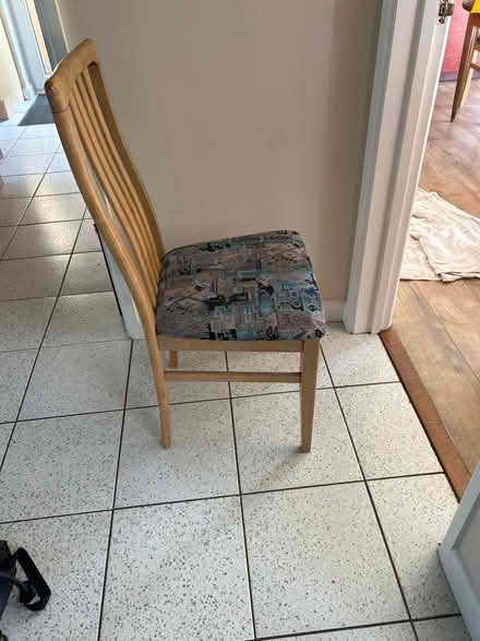 Photo of free Dining room chairs (Wallington PO16) #1