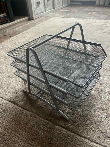 Photo of free A4 wire tray (Stenson Fields CP DE24) #1