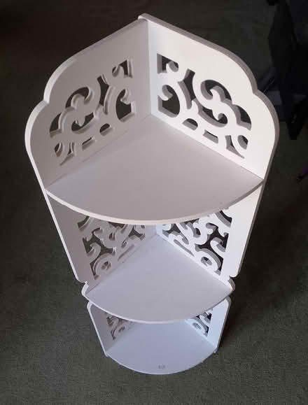 Photo of free White whatnot sort of thing (Halstead CO9) #1