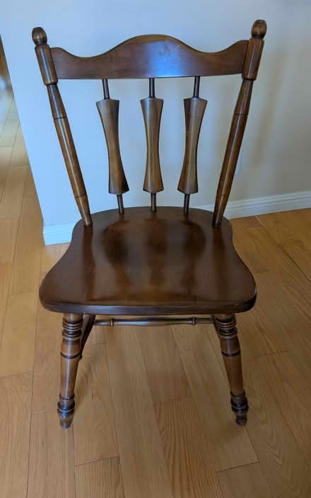 Photo of free Wooden Chair (Near Roosevelt and Alameda) #1