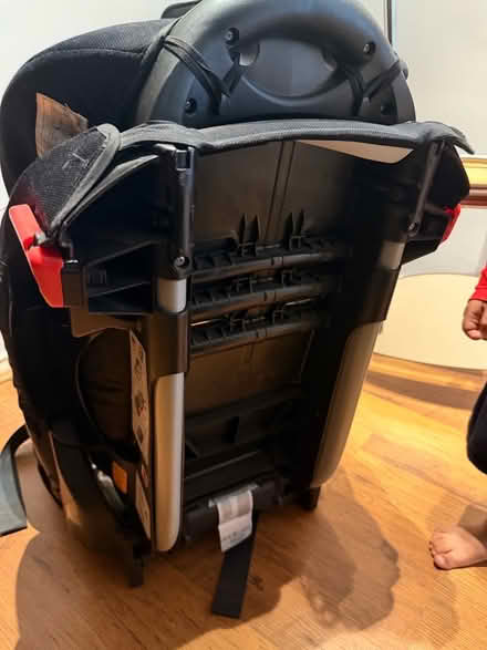 Photo of free Car seat (3-6 years old kid) (Greenstead CO4) #2