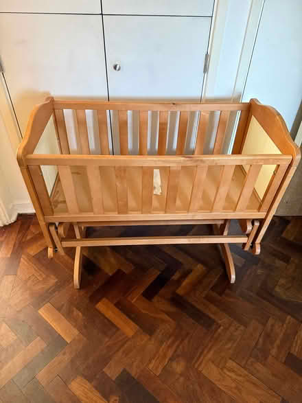 Photo of free Rocking crib (Kingston upon Thames KT1 3NE) #1