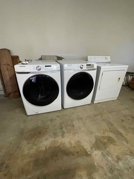 Photo of free Washing machine and two dryers (Woodinville) #1