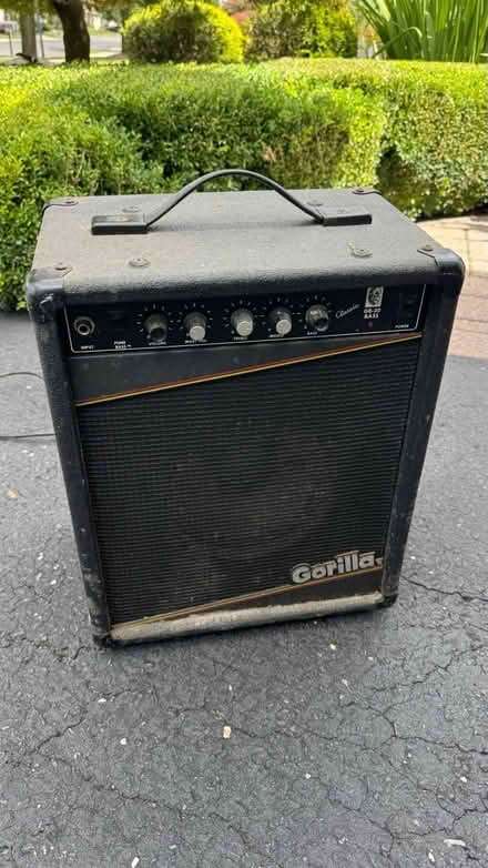 Photo of free Bass amplifier (Manalapan Craig Rd off Rt 9) #1