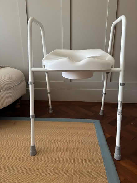 Photo of free M66625 Mowbray Lite Commode (Sutton SM2) #3