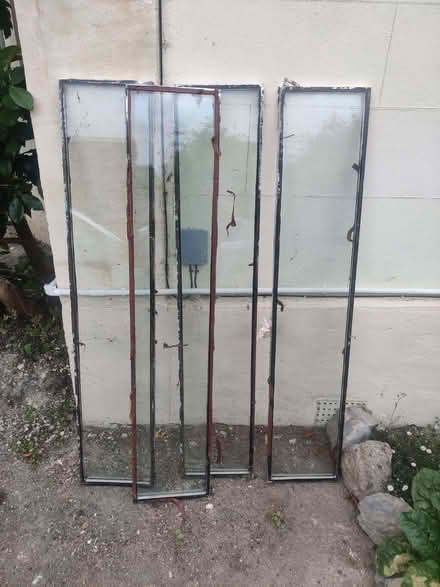 Photo of free 4 sealed double glazing units (Yatton BS49) #1