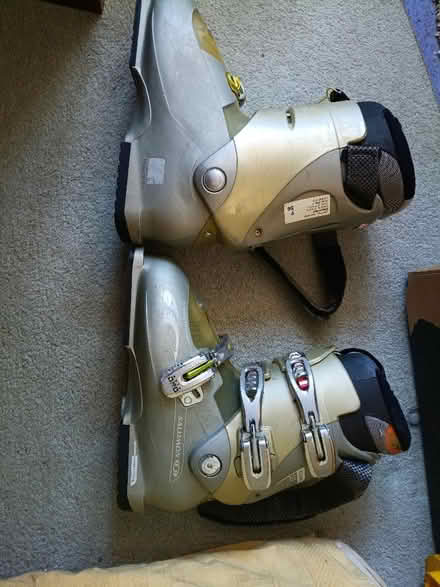 Photo of free Ski boots (South Mimms EN6) #1