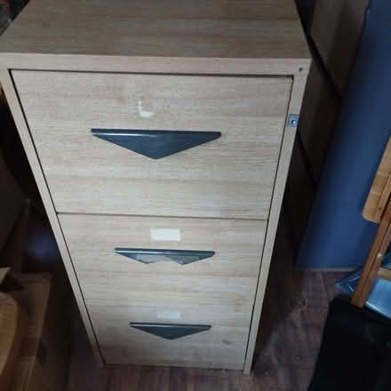 Photo of free Filing cabinet - 3 drawers (Penge BR3) #2