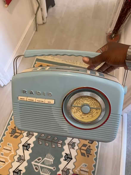 Photo of free Vintage Akai Radio (Norwood SE27) #1