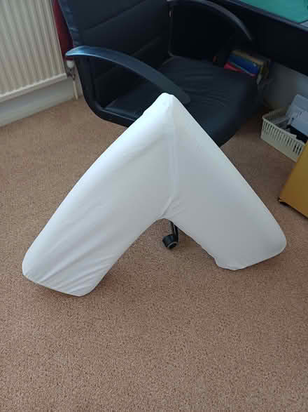 Photo of free V-pillow (Steyning BN44) #1