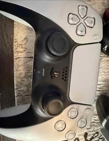 Photo of free Ps5 games & controllers (48198) #3