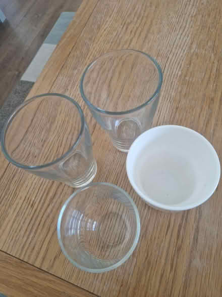 Photo of free 4 glasses (SE10) #2