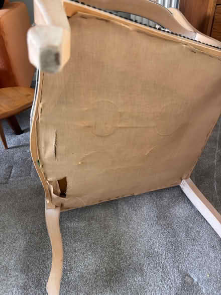 Photo of free High back chair (UpperHale GU9) #4