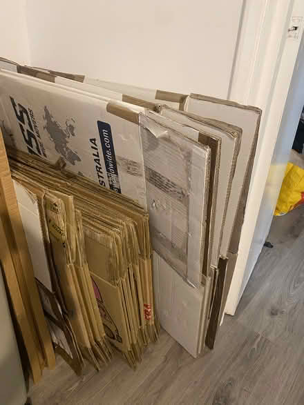 Photo of free X Large and Large Moving Boxes (NW10) #1