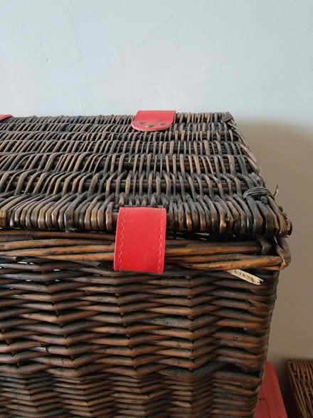 Photo of free Empty M & S Hamper Basket (Waterlooville PO8) #4