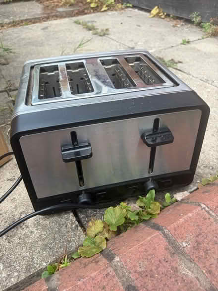 Photo of free Toaster (edgbaston B16) #1