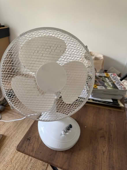 Photo of free Desk fan (Combe Down Bath BA2) #1