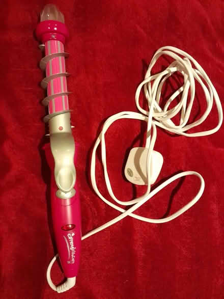 Photo of free Carmengirls hair curling tongs (Warden Hill GL51) #1