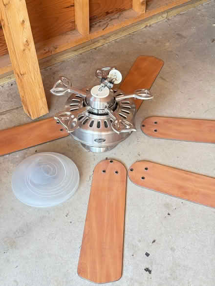 Photo of free Four ceiling fans & one wall light (Harpswell near Town Offices) #4