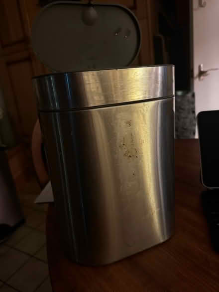Photo of free Counter top compost bin (Kidlington OX5) #2