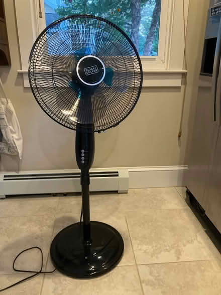 Photo of free Black+Decker Oscillating Fan (Havertown) #1