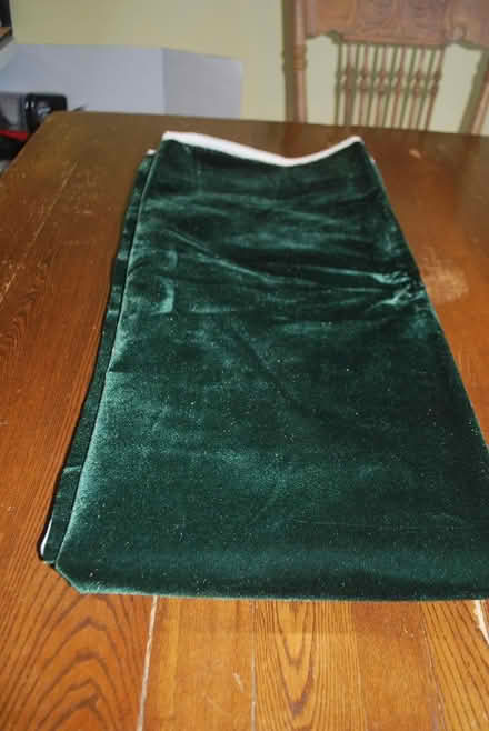 Photo of free Upholstery Velour, see description (gatineau ave & de bourgogne st) #1