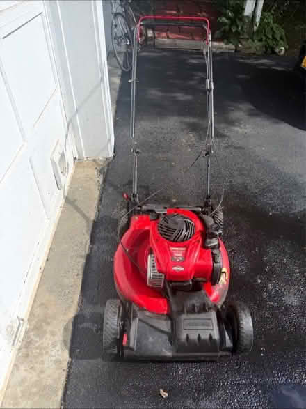 Photo of free self propelled lawn mower 21” (Mahopac) #1