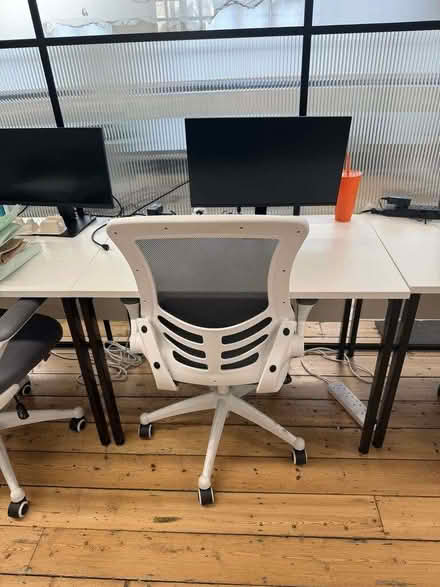 Photo of free 5 office desk chairs and 5 office desks (Fitzrovia W1T) #2