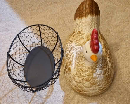 Photo of free Pot chicken and gift basket (Addlestone KT15) #1